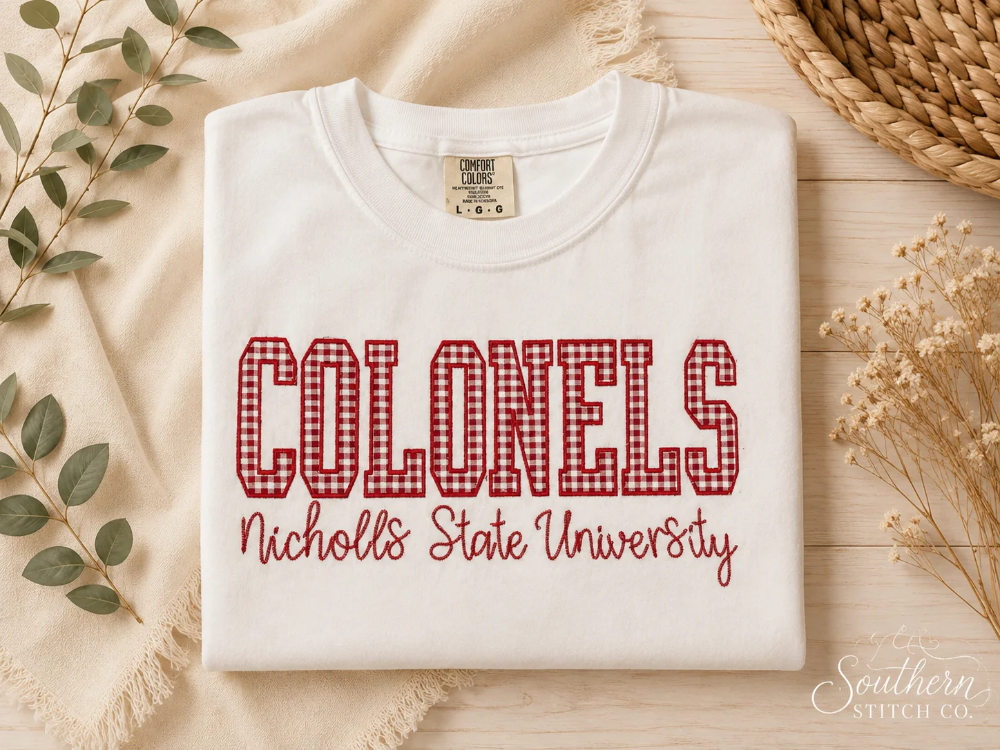 White Comfort Colors Colonels T-shirt.